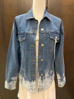 Ladies Bleach-Dip Blue Denim Jacket. Letter to Juliet (L.T.J.), size L.